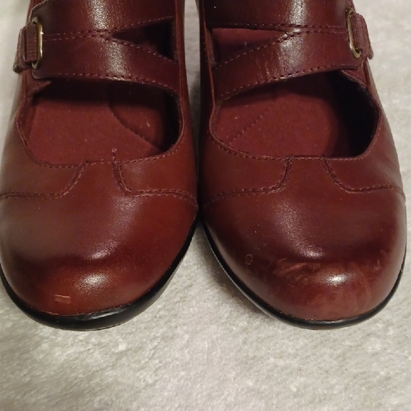 Elegant Brown Women's Shoes - Picture 6 of 10